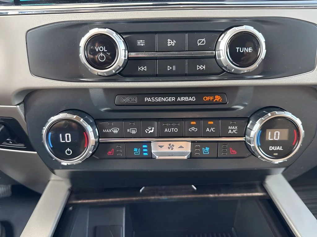 Used 2022 Red Ford Lariat image 19