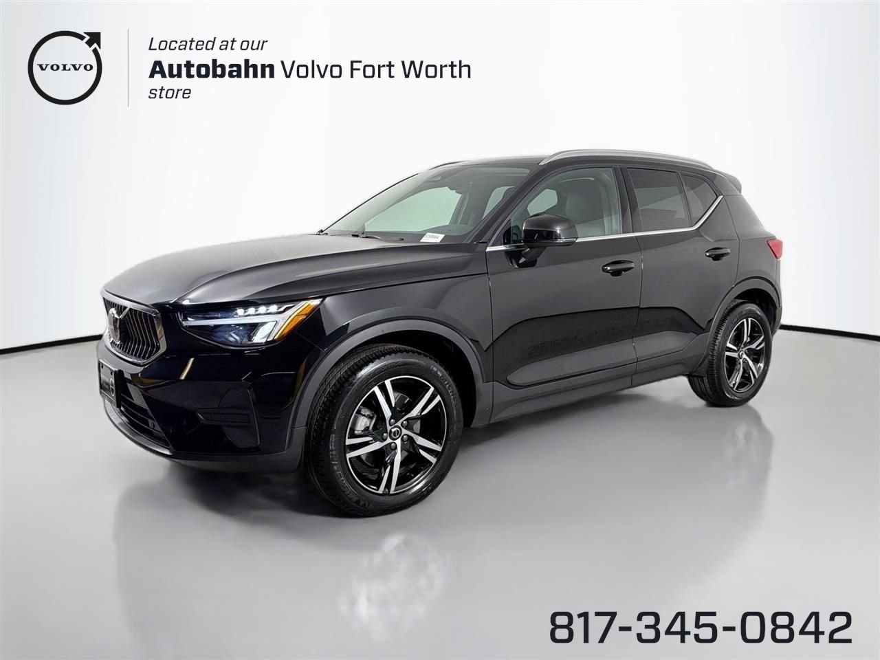 2025 Volvo XC40 B5 Core Bright AWD's photo