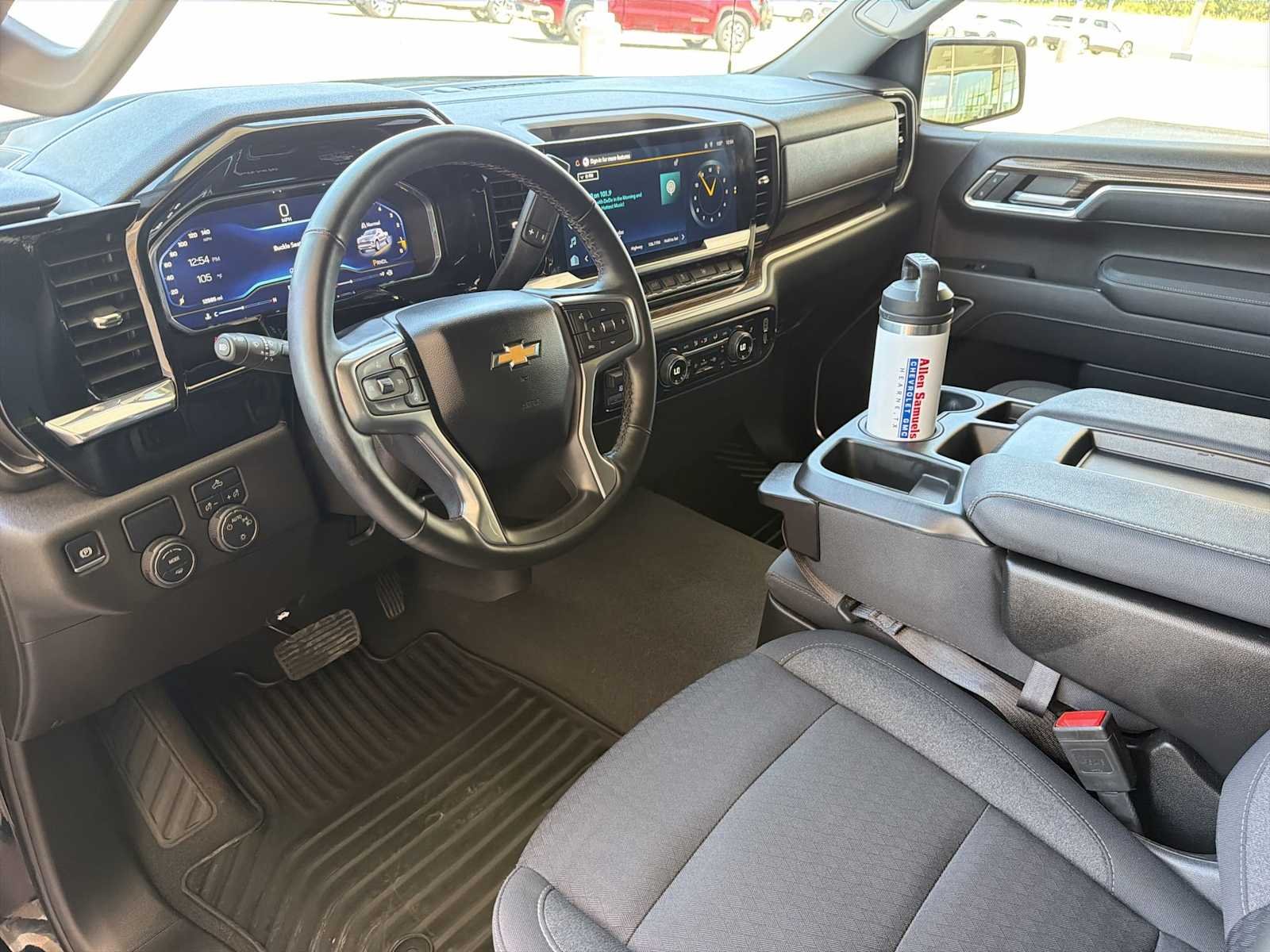 Used 2025 Black Chevrolet LT image 10