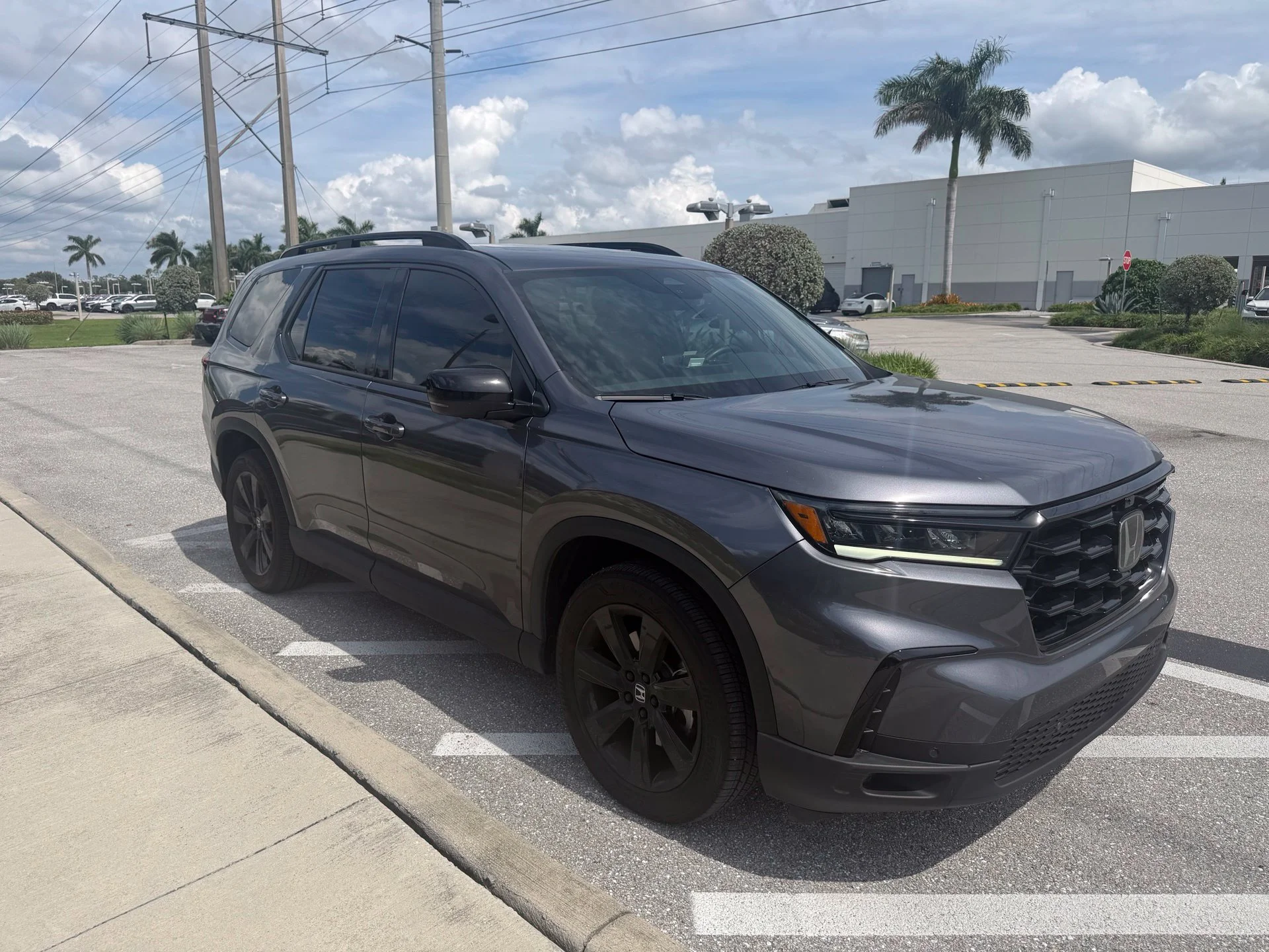 Certified Used 2025 Modern Steel Metallic Honda Black Edition image 7