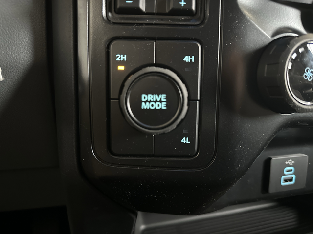 New 2026 Agate Black Metallic Ford XL image 20