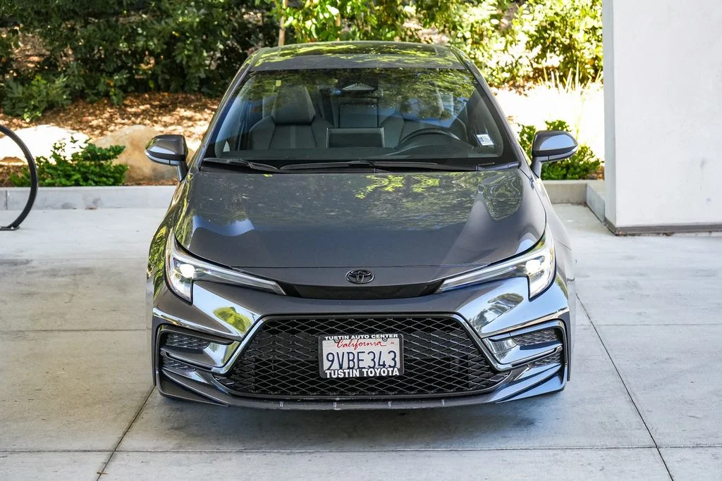 Used 2025 Gray Toyota SE image 2
