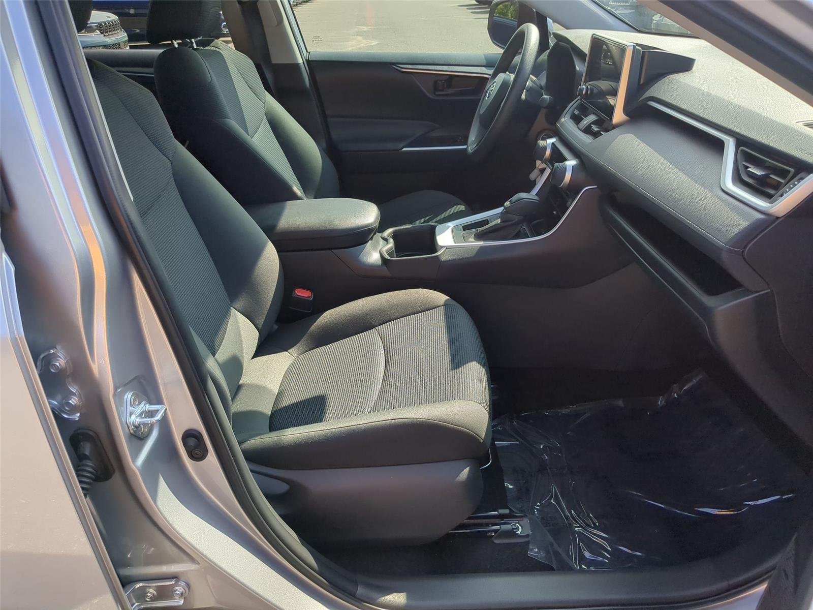 Used 2025 Silver Sky Metallic Toyota LE image 31