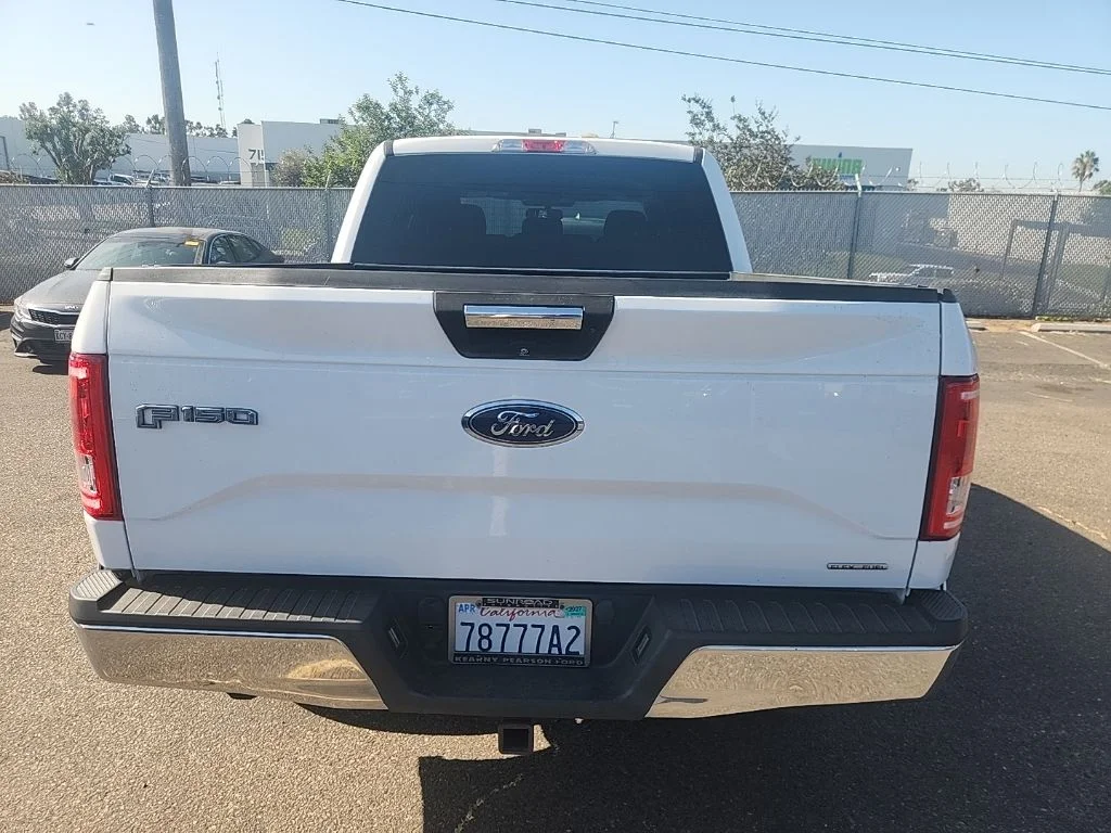 Used 2016 White Ford XLT image 12