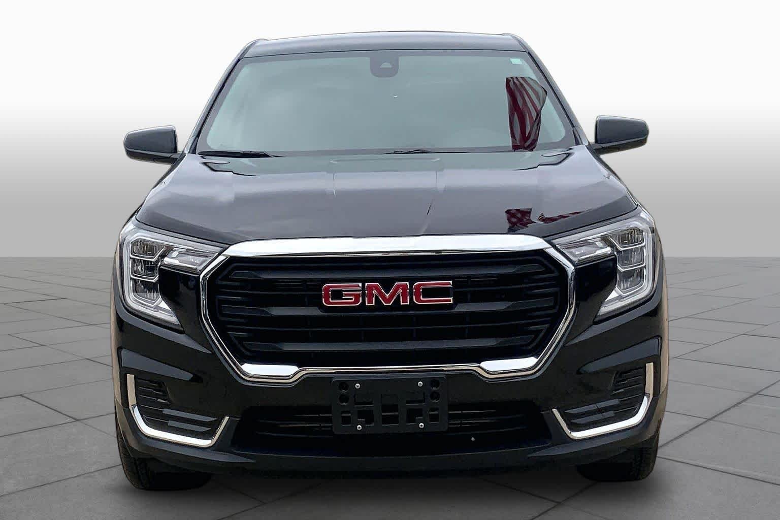 2024 GMC Terrain SLE - Photo 4