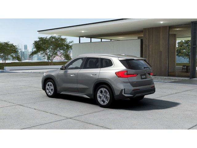 New 2027 Space Silver Metallic BMW  image 2