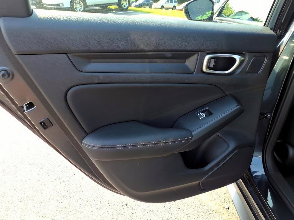 Used 2024 Gray Metallic Honda EX-L image 13