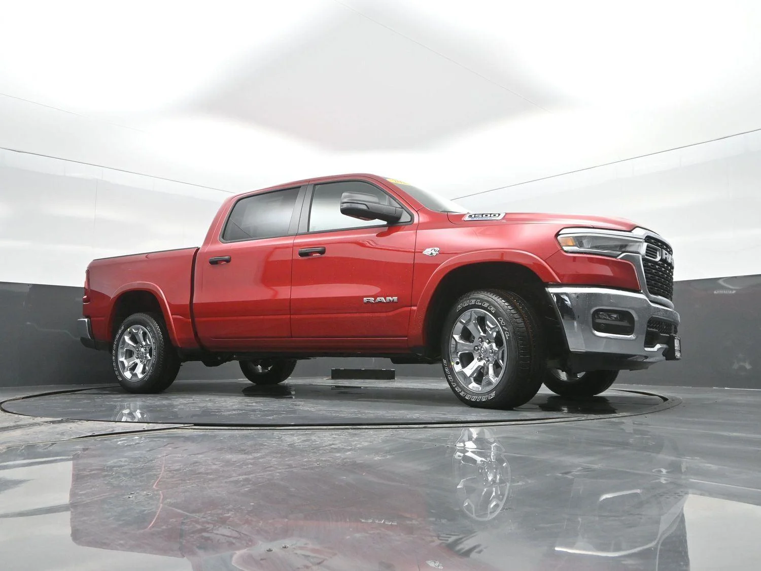 New 2026 Molten Red Pearl-Coat Exterior Paint RAM Big Horn image 38