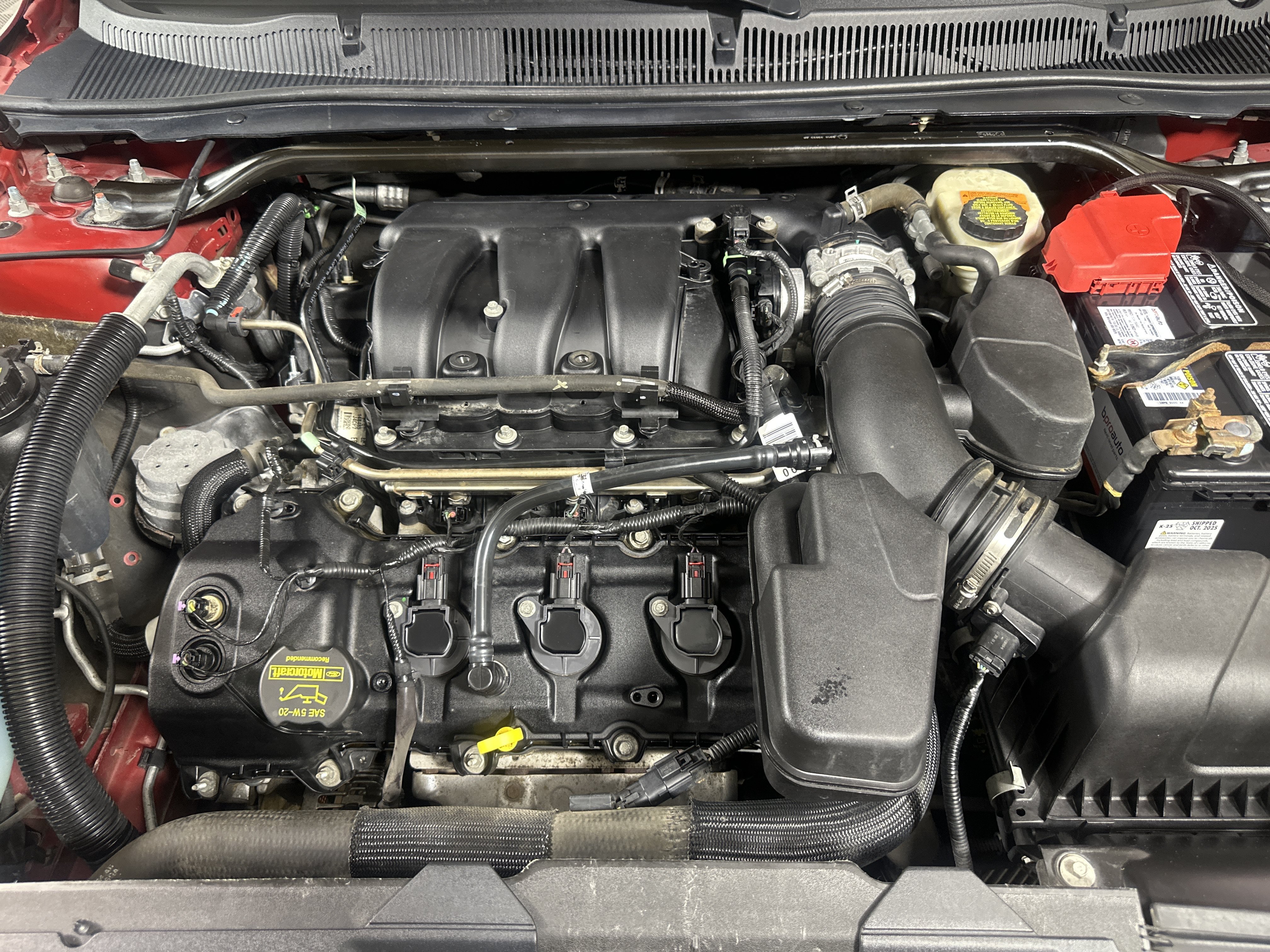 Used 2013 Ruby Red Metallic Tinted Ford SEL image 28