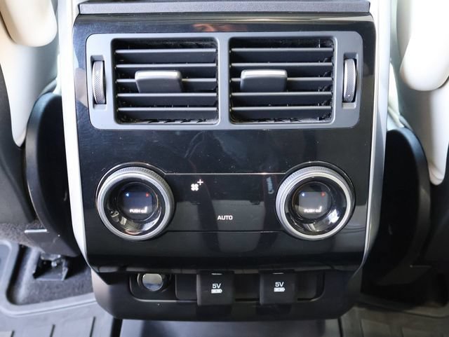 Used 2020  Land Rover HSE Dynamic image 24