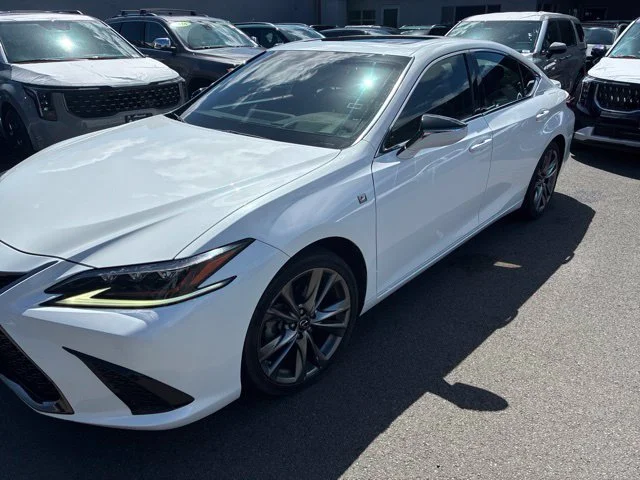 Used 2020 White Lexus 350 F Sport image 3