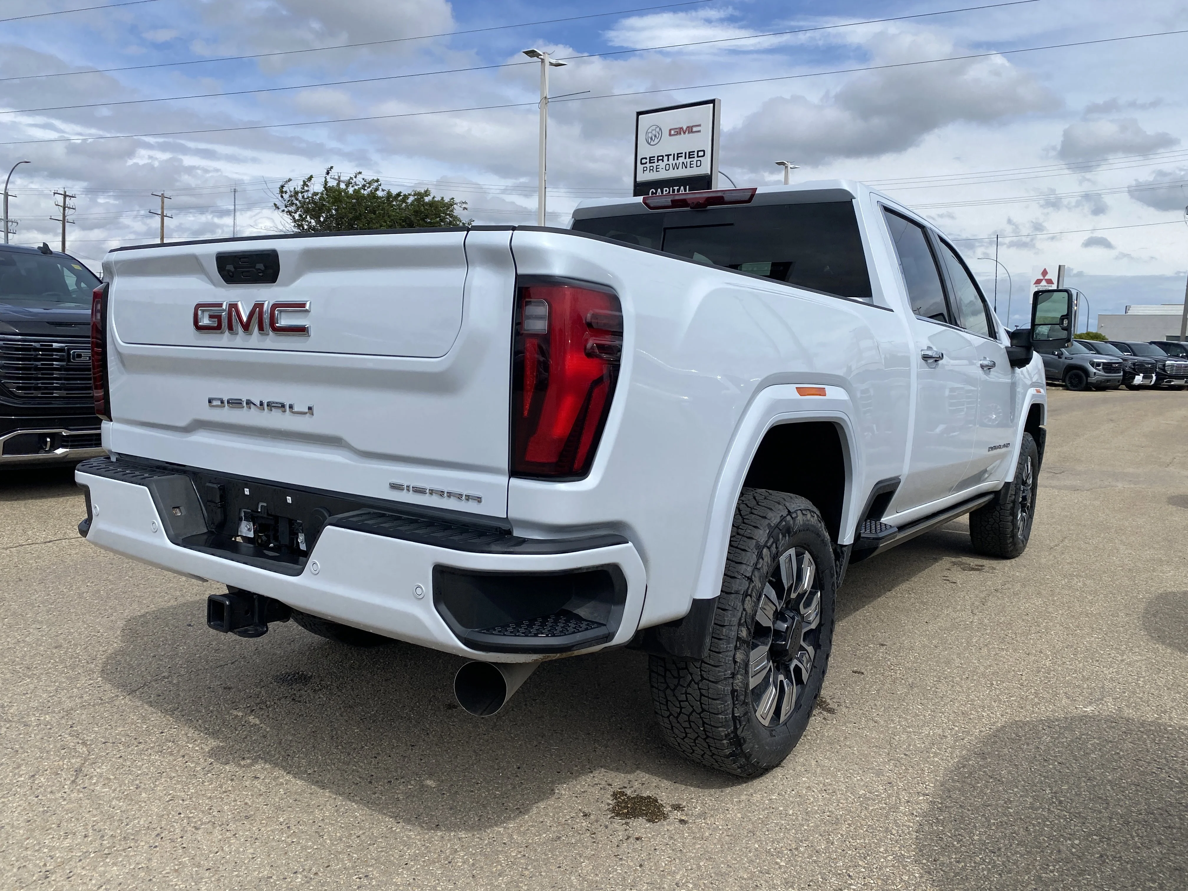 New 2026 GLACIER WHITE TRICOAT GMC Denali image 7