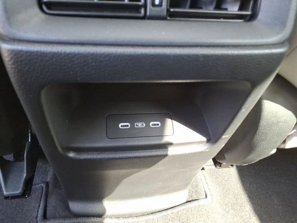 Used 2024 White Honda EX-L image 16