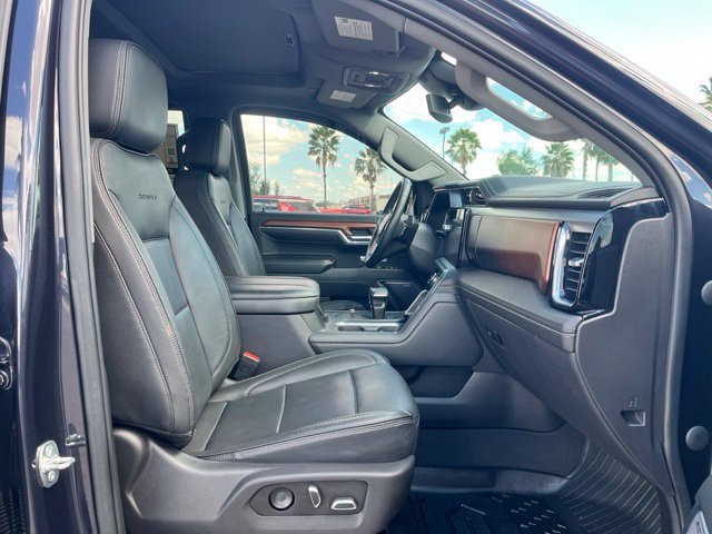 Used 2023 TITANIUM RUSH METALLIC GMC Denali image 22