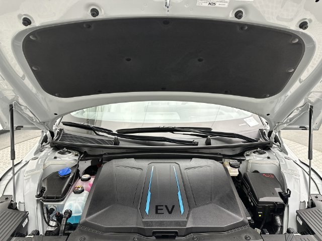 2024 Hyundai IONIQ 5 Limited - Photo 26