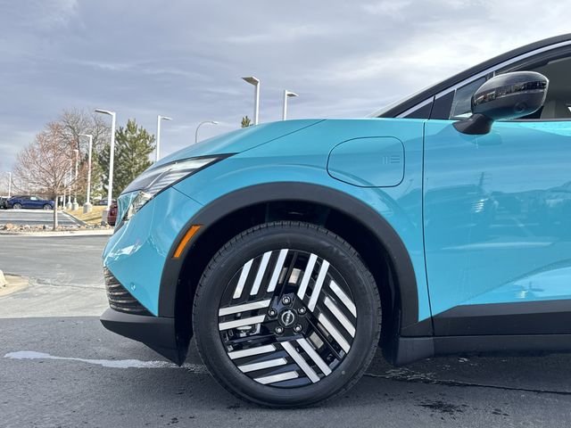 New 2026 Seabreeze Blue Pearl / Super Black Two-tone Nissan SV+ image 9