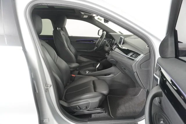Used 2021 Glacier Silver Metallic BMW sDrive28i image 41