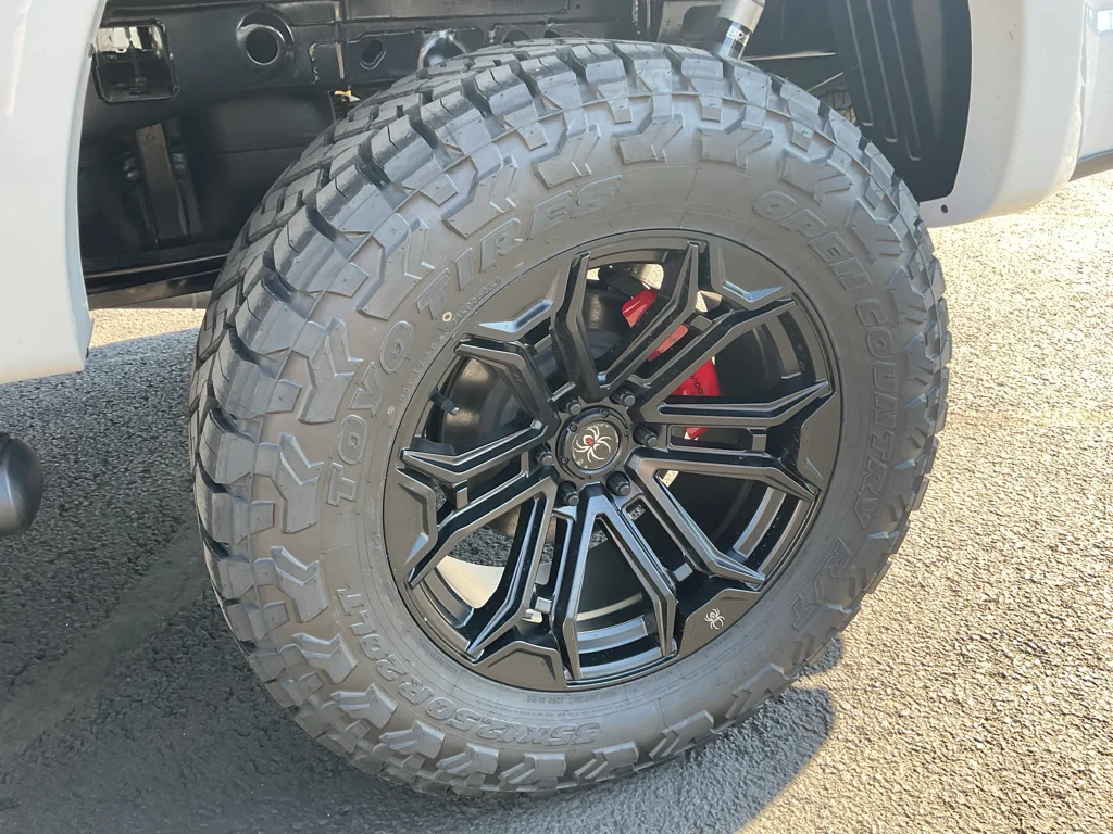 2025 Ford F-150 XLT - Photo 23