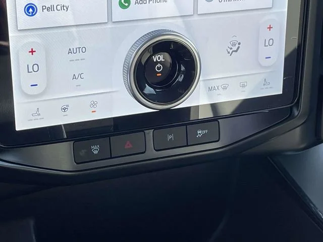 2025 Ford F-150 Lightning Flash - Photo 24