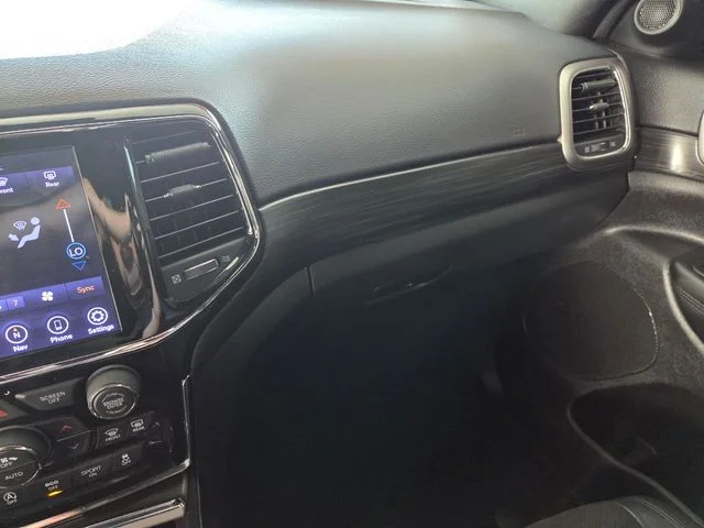 Certified Used 2020 Gray Jeep Altitude image 25