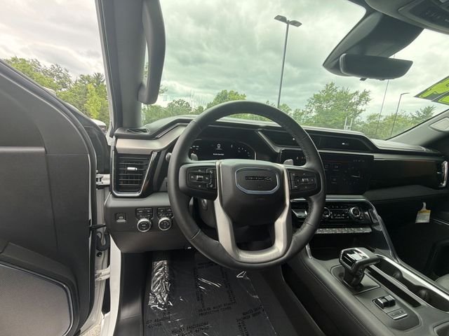 Used 2024 White GMC Denali image 14