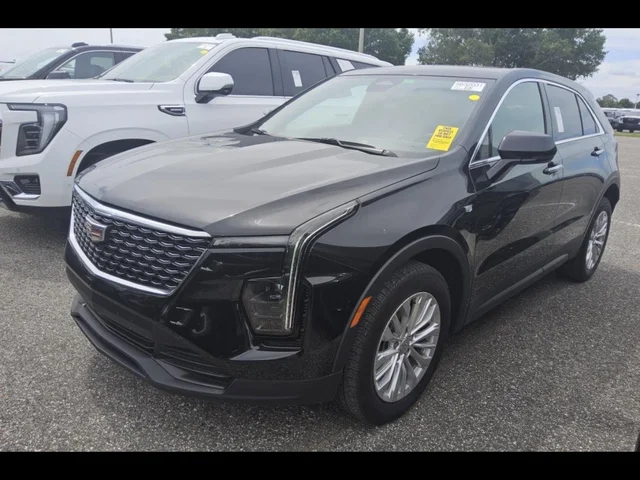 2024 Cadillac XT4 Luxury
