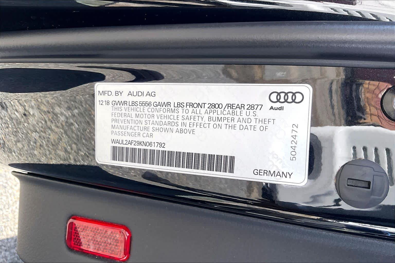 Used 2019 Mythos Black Metallic Audi Premium Plus image 37