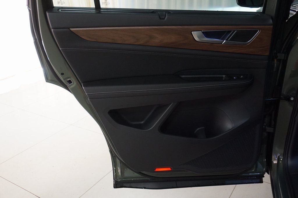 2026 Volkswagen Atlas SE w/Tech - Photo 28