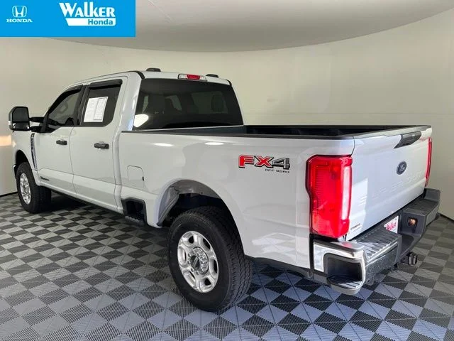 Used 2025 Avalanche Ford XLT image 5