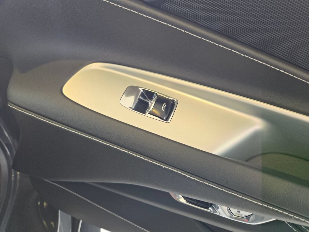 New 2027 Pitch Gray Metallic Chevrolet 1LT image 8