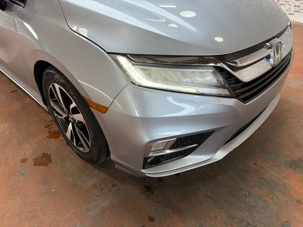 Used 2019 Lunar Silver Metallic Honda Elite image 9