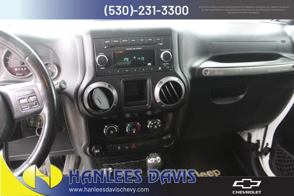 Used 2018 White Jeep Sport image 14