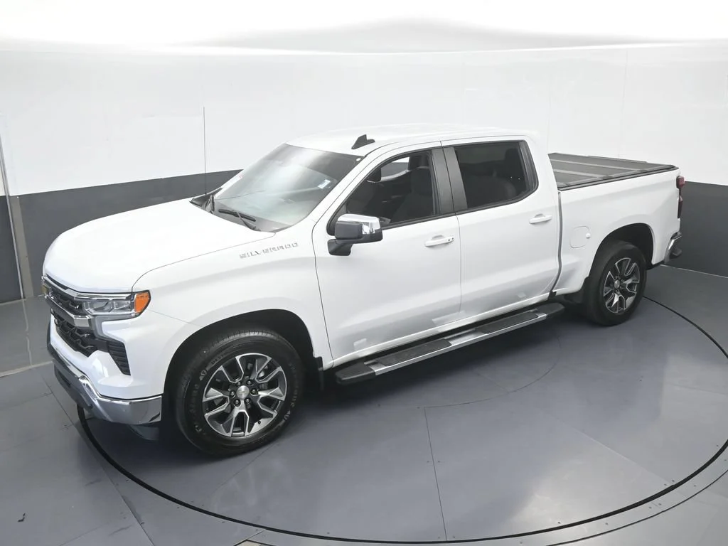 Used 2023 Summit White Chevrolet LT image 45