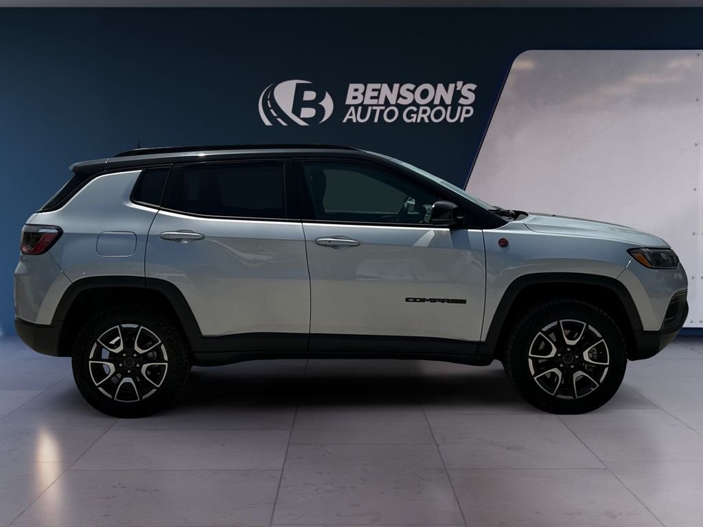 Used 2025 Silver Jeep Trailhawk image 6