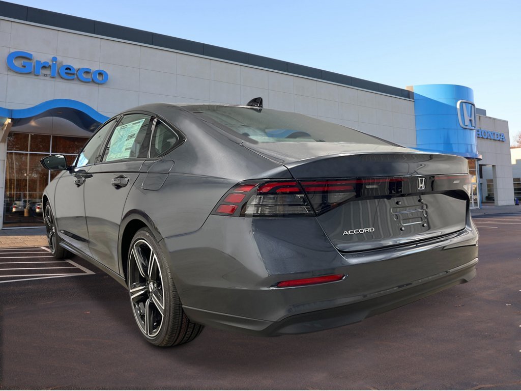 New 2026 Meteorite Gray Metallic Honda SE image 3