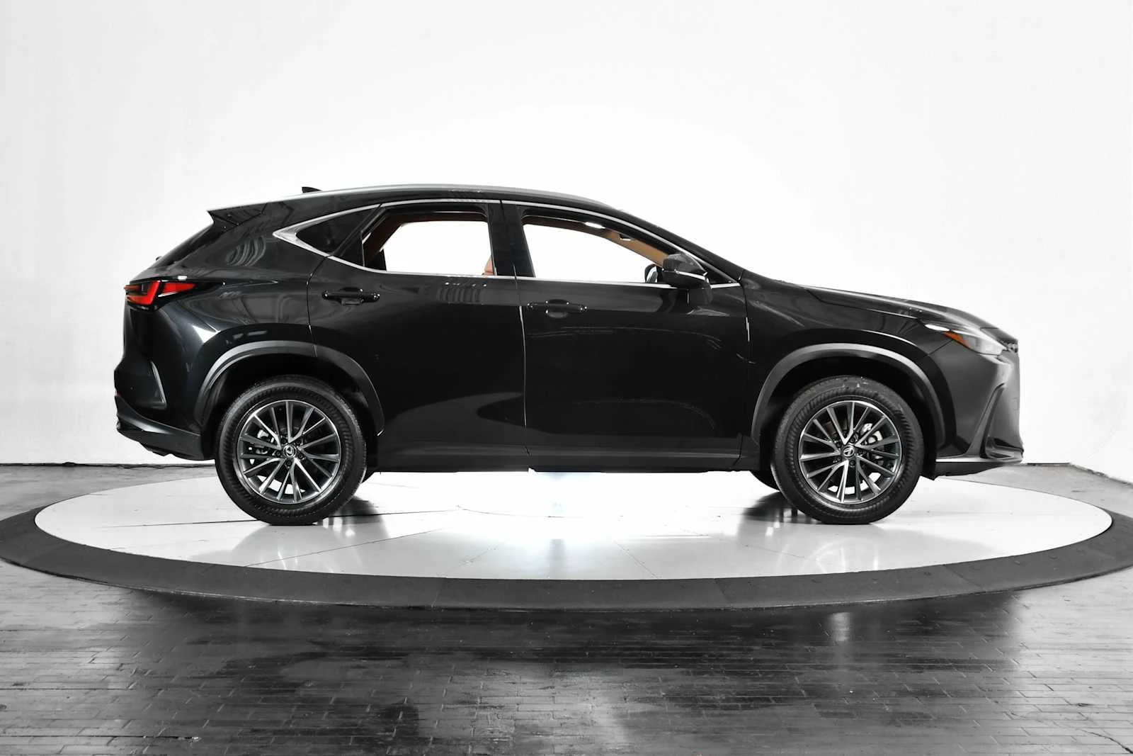 Certified Used 2025 Caviar Lexus  image 8