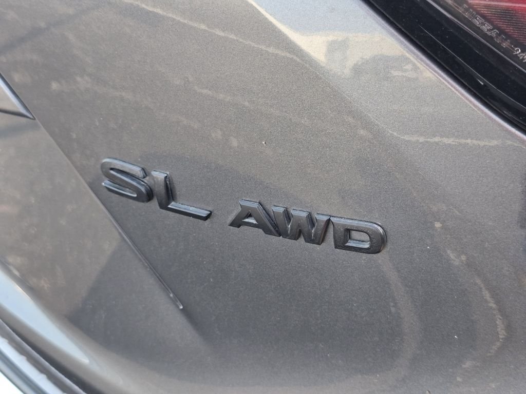 Used 2020 Gray Nissan SL image 11