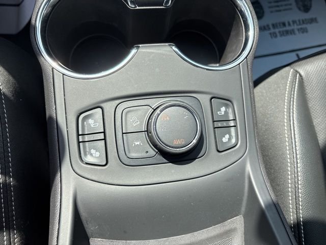 Used 2024 Silver GMC SLT image 28