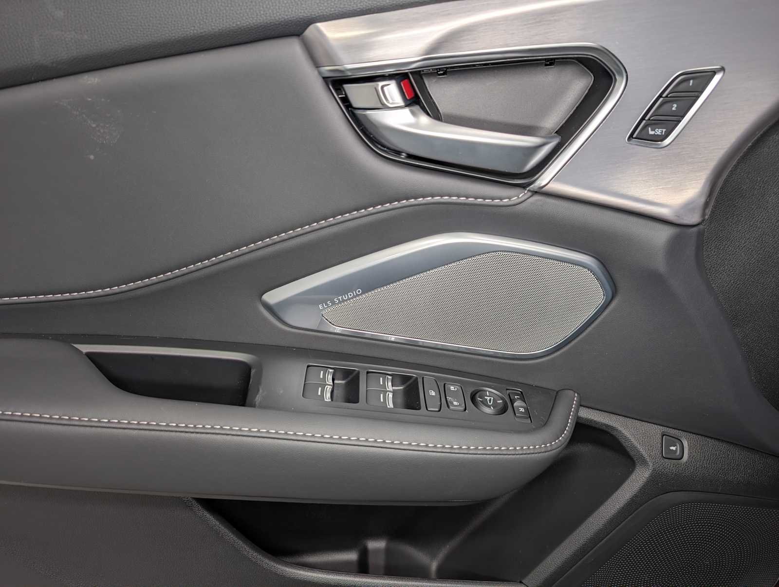 New 2026 Platinum White Pearl Acura w/Technology Package image 37