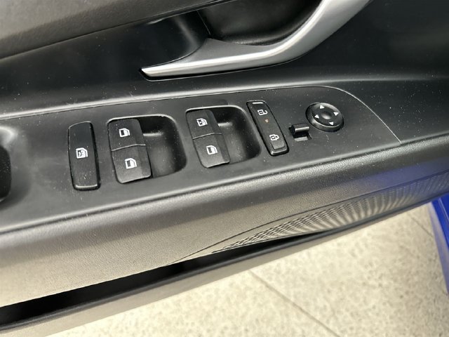 2024 Hyundai Elantra Limited - Photo 22