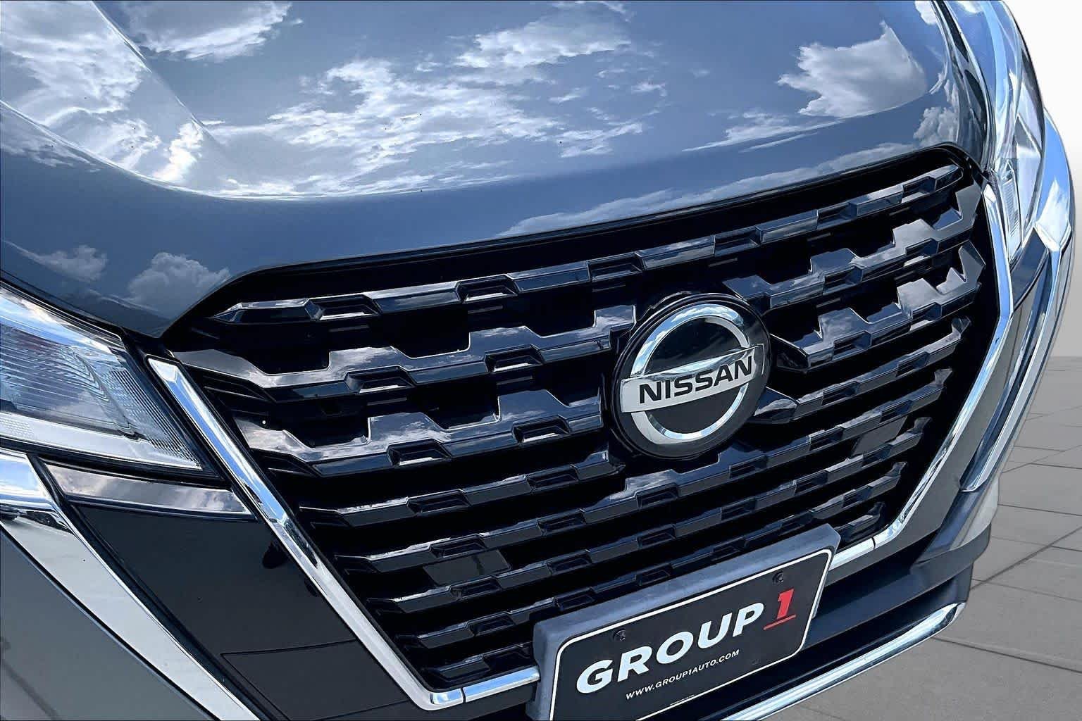 Used 2021 Gun Metallic Nissan S image 29