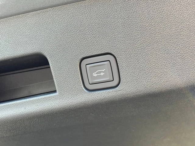 2026 GMC Acadia Elevation - Photo 13