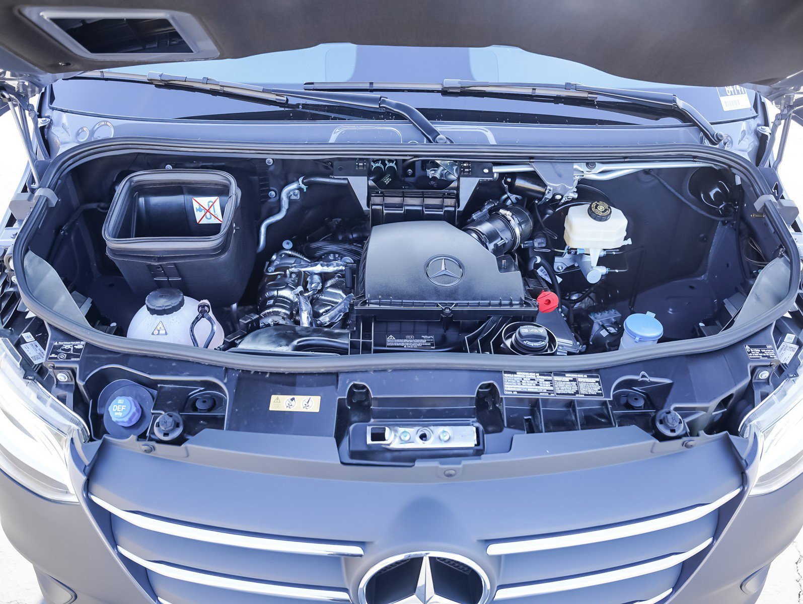 2025 Mercedes-Benz Sprinter Crew Van Base - Photo 13