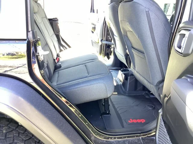 New 2026 Black Clearcoat Jeep 4-DOOR SPORT S image 14