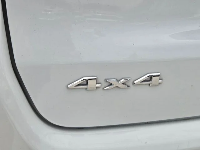 Certified Used 2025 White Jeep Latitude image 12