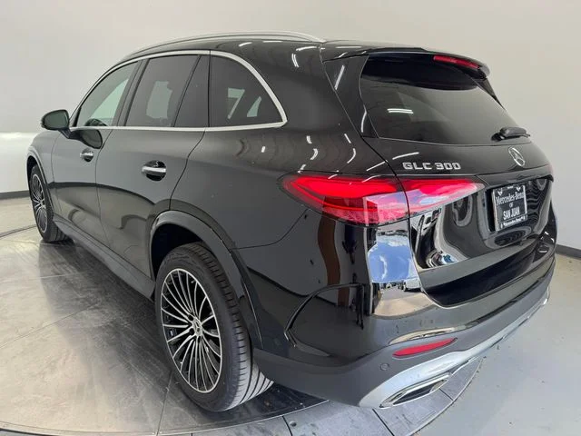 New 2026 Black Mercedes-Benz GLC 300 image 9