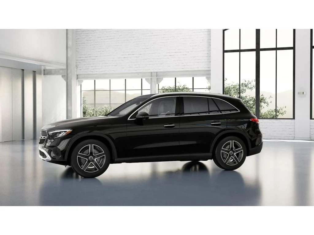 New 2027 Black Mercedes-Benz GLC 300 image 36
