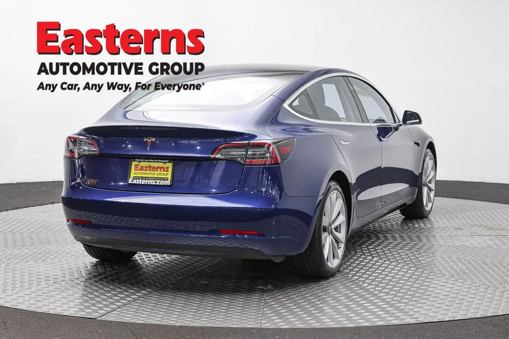 Used 2018 Blue Tesla Long Range image 5