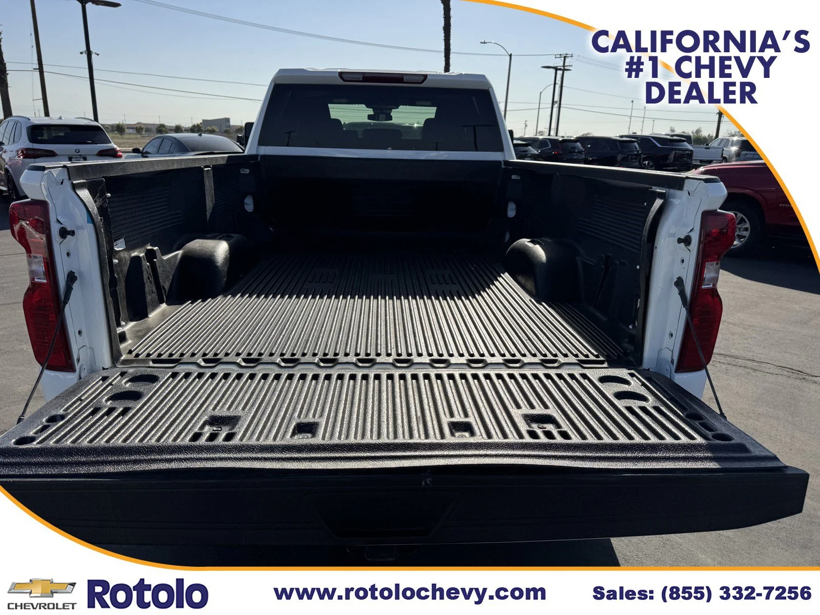 Used 2025 Summit White Chevrolet LT image 14