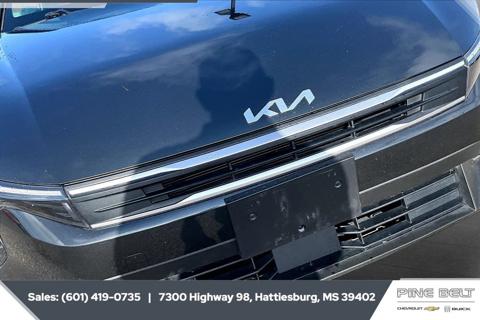 Used 2025 Interstellar Gray Kia LXS image 21